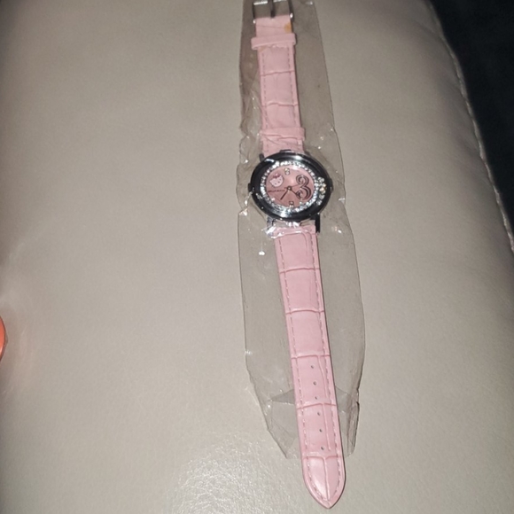 Watch - Picture 16 of 16